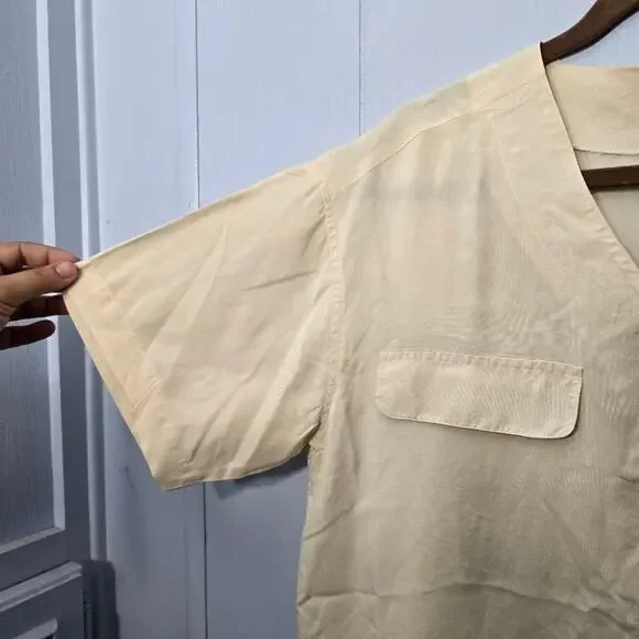 Jaclyn Smith Classics Vintage Pale Yellow 100% Silk Blouse size Medium Classic - Picture 5 of 7